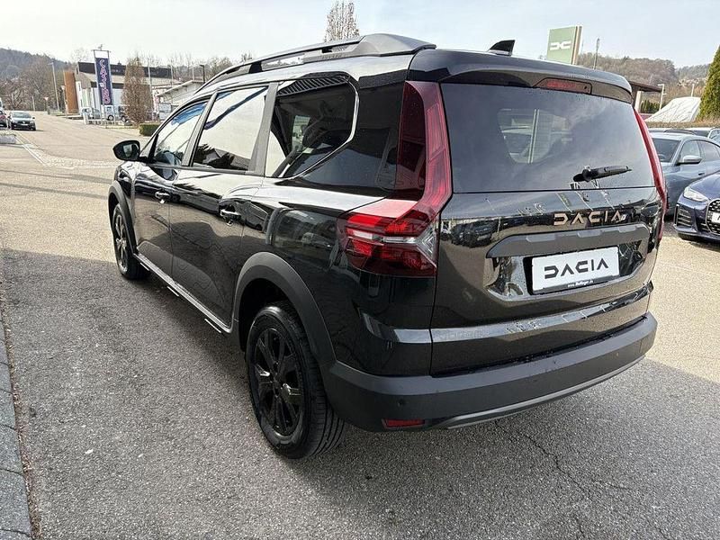 Neu Dacia Jogger Extreme 140 PS (102 kW) 2025 Schwarz Van / Kleinbus