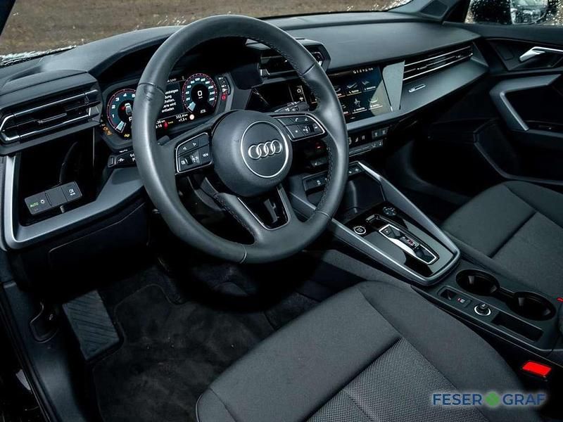 Gebraucht Audi A3 Ambiente 116 PS (85 kW) 2025 Brillantschwarz Limousine