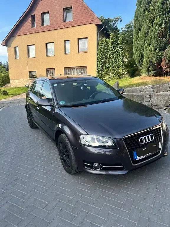 Gebraucht Audi A3 Ambition 105 PS (77 kW) 2011 Andere farben Kleinwagen