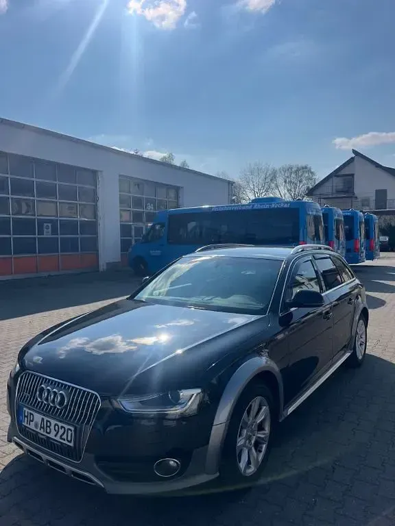 Gebraucht Audi A4 Allroad Ambiente 190 PS (139 kW) 2016 Schwarz Kombi