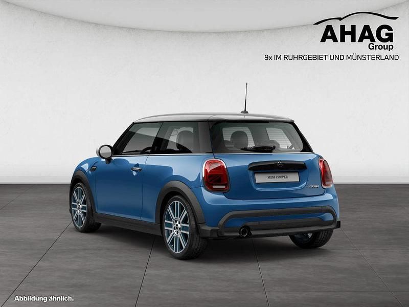 Gebraucht Mini Cooper 136 PS (100 kW) 2022 Schwarz Kleinwagen