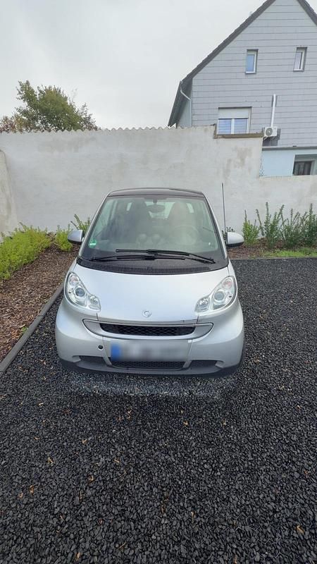 Grau Gebraucht 2008 Smart ForTwo Coupé Kleinwagen | 2.400 € (Fairer Preis) - Bild 1/4