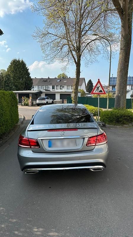 Gebraucht Mercedes E250 204 PS (150 kW) 2013 Grau Coupé