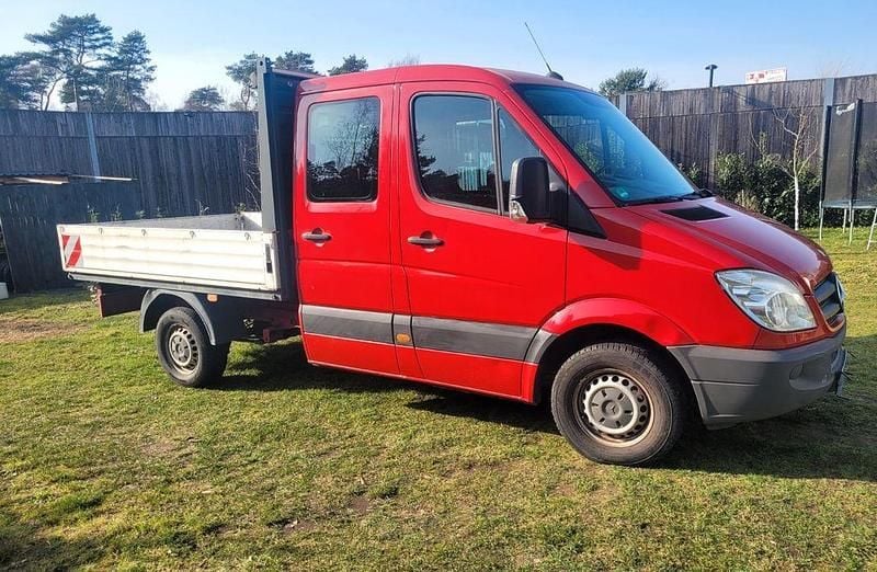 Gebraucht Mercedes Sprinter 163 PS (119 kW) 2011 Rot Van