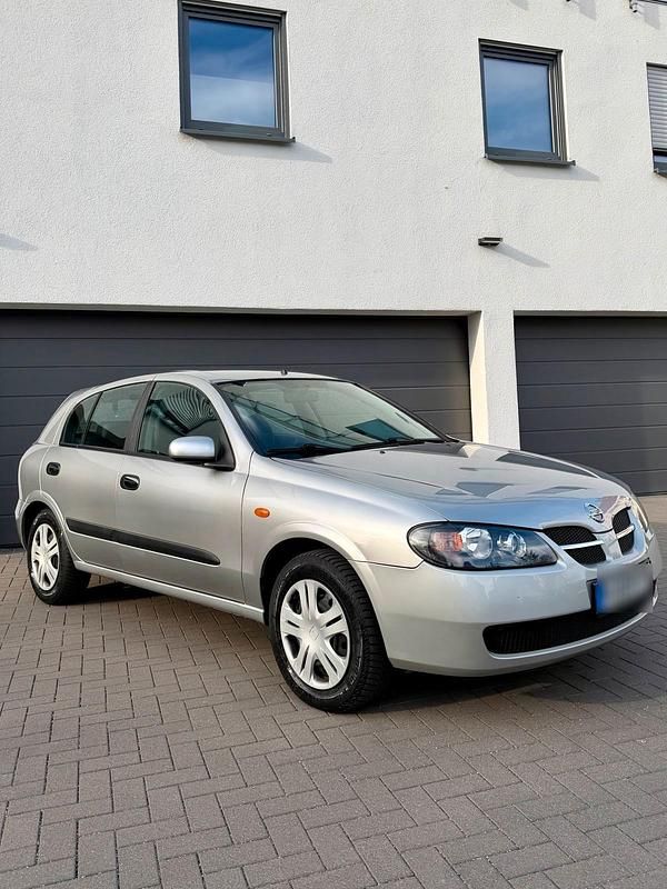 Gebraucht Nissan Almera 98 PS (72 kW) 2003 Silber Limousine