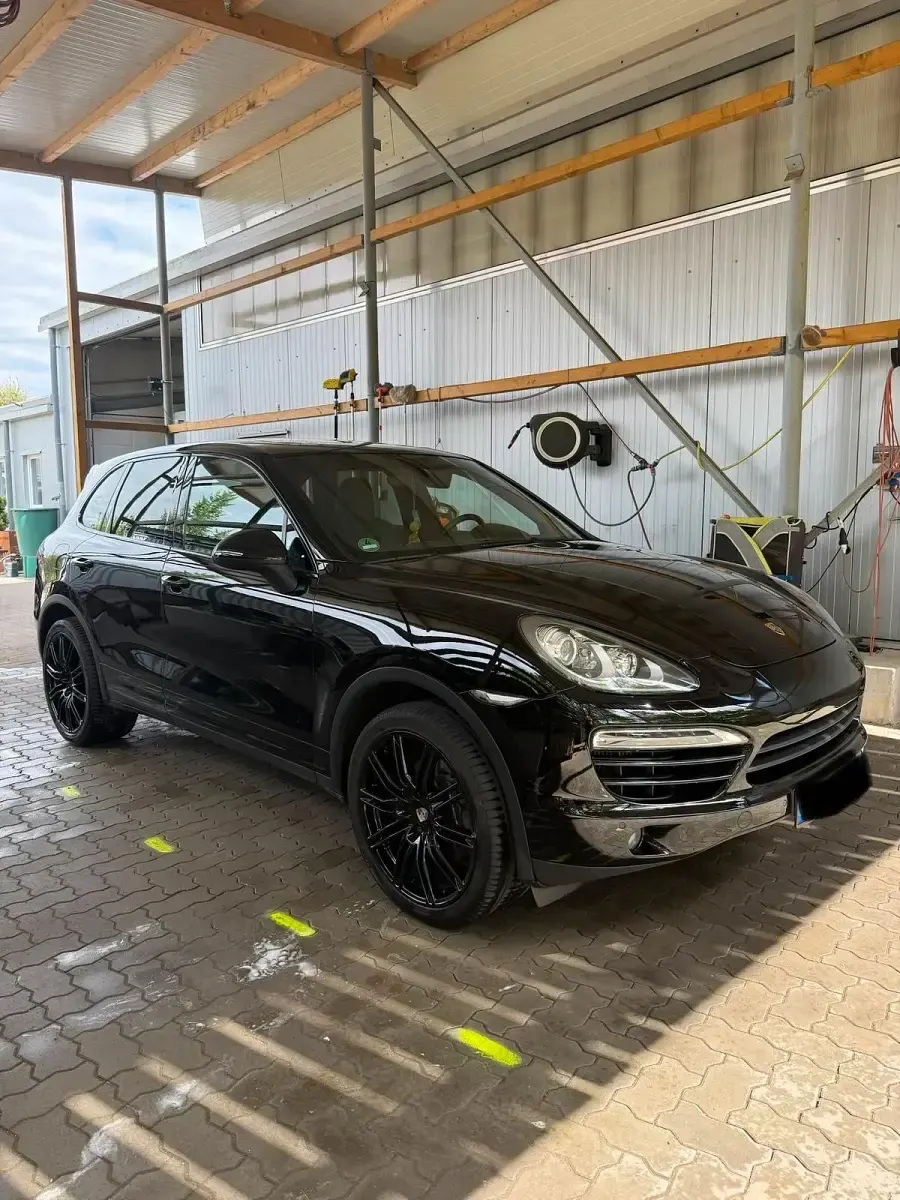 Gebraucht Porsche Cayenne 245 PS (180 kW) 2012 Schwarz SUV