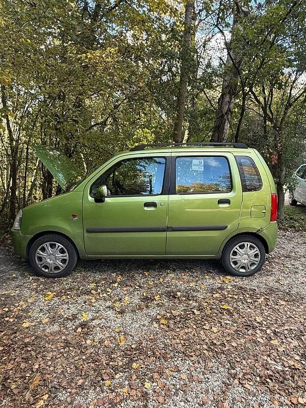 Grün Gebraucht 2000 Opel Agila Elegance Kleinwagen | 600 € (Guter Preis) - Bild 1/4