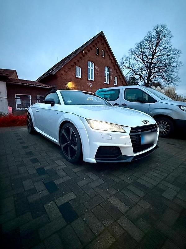Gebraucht Audi TT Roadster S-Line 230 PS (169 kW) 2015 Weiß Cabrio