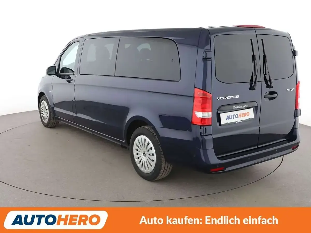 Gebraucht Mercedes Vito 163 PS (119 kW) 2021 Blau Van