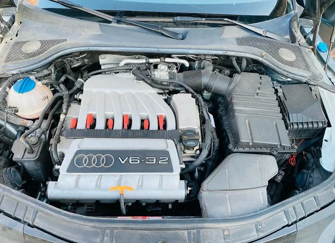 Usata Audi TT 250 CV (183 kW) 2007 Grigio Coupé