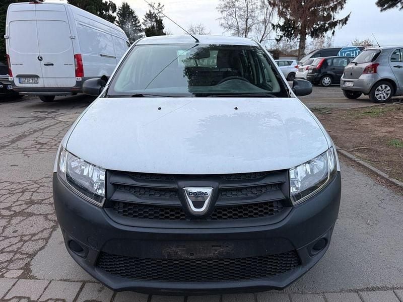Gebraucht Dacia Sandero 75 PS (55 kW) 2013 Weiß Limousine