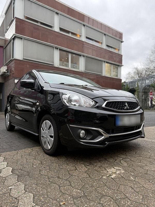 Usado Mitsubishi Space Star 71 HP (52 kW) 2017 Preto Citadino