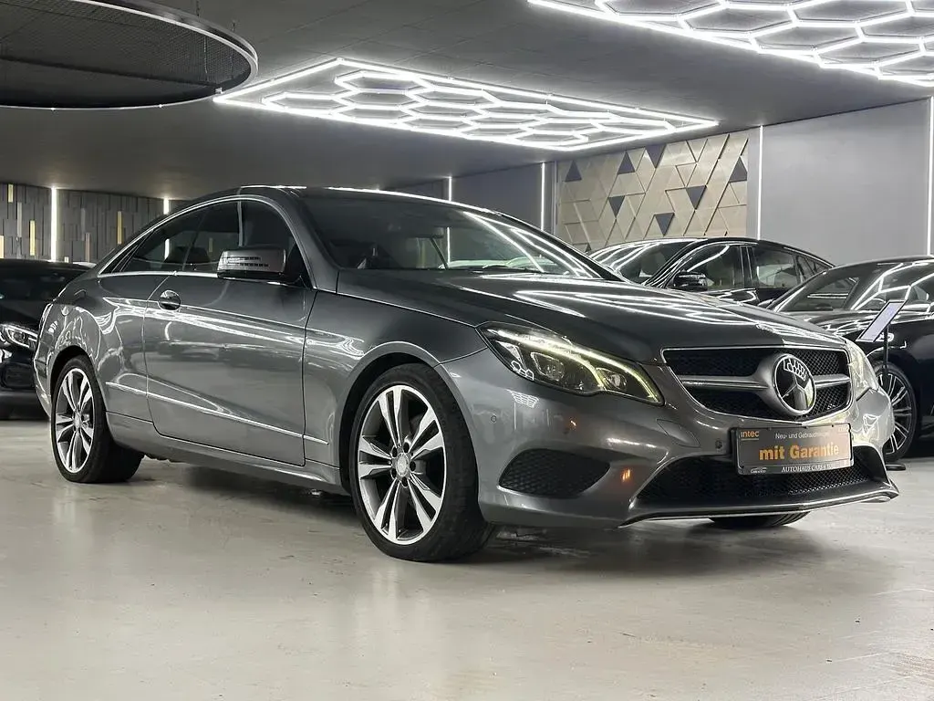 Gebraucht Mercedes E350 258 PS (189 kW) 2015 Grau Coupé