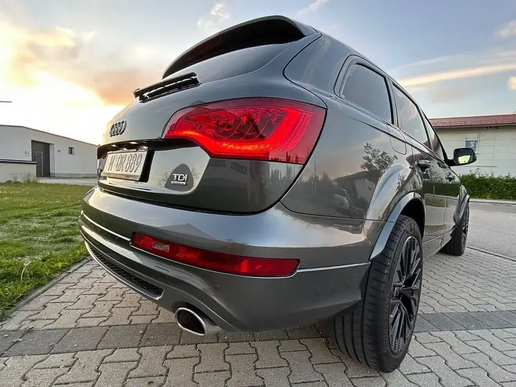 Używany Audi Q7 S-Line 245 KM (180 kW) 2013 Szary SUV