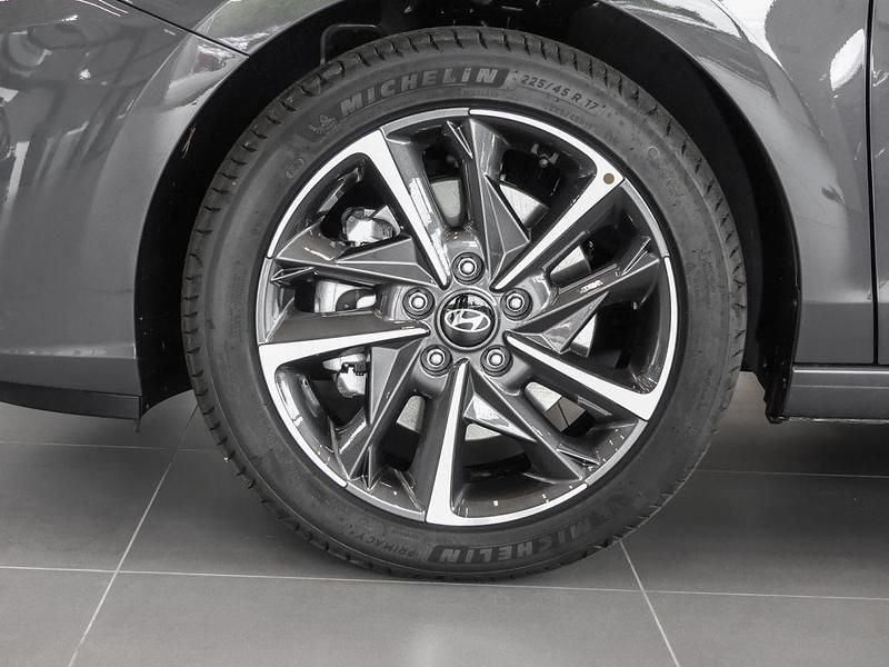 Neu Hyundai i30 Advantage 99 PS (72 kW) 2025 Ecotronic grey Van / Kleinbus