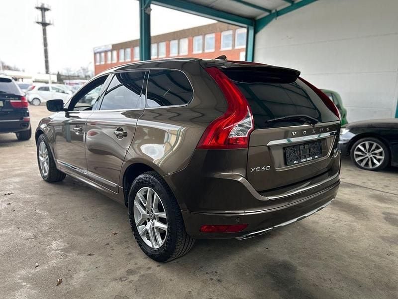 Gebraucht Volvo XC60 Summum 190 PS (139 kW) 2016 Silber SUV