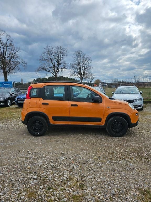 Gebraucht Fiat Panda 4x4 86 PS (63 kW) 2017 Orange Kleinwagen