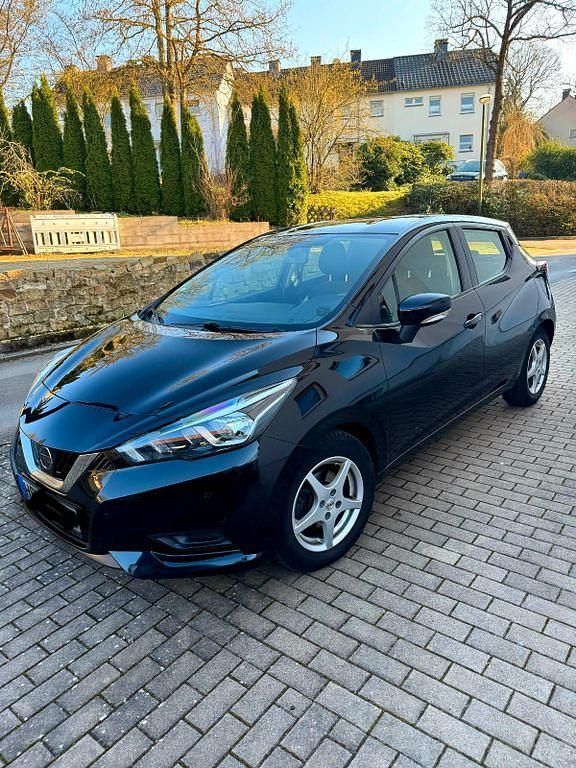 Gebraucht Nissan Micra N-Connecta 90 PS (66 kW) 2017 Schwarz Kleinwagen