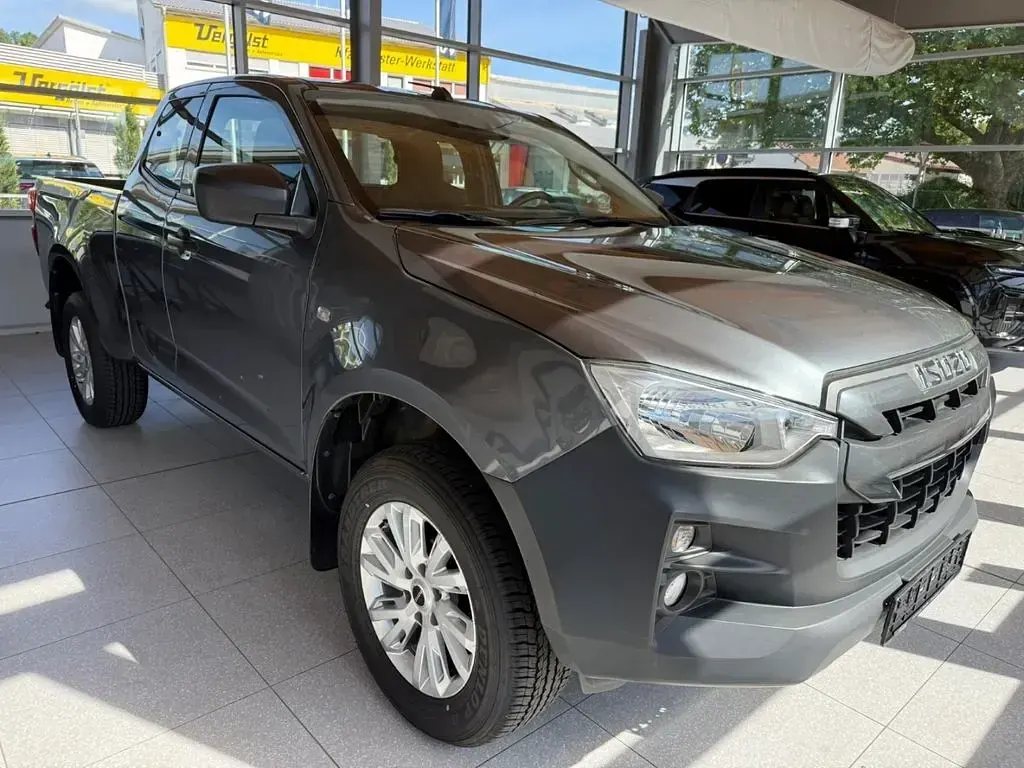 Occasion Isuzu D-Max 163 ch (119 kW) 2022 Gris Pick-up