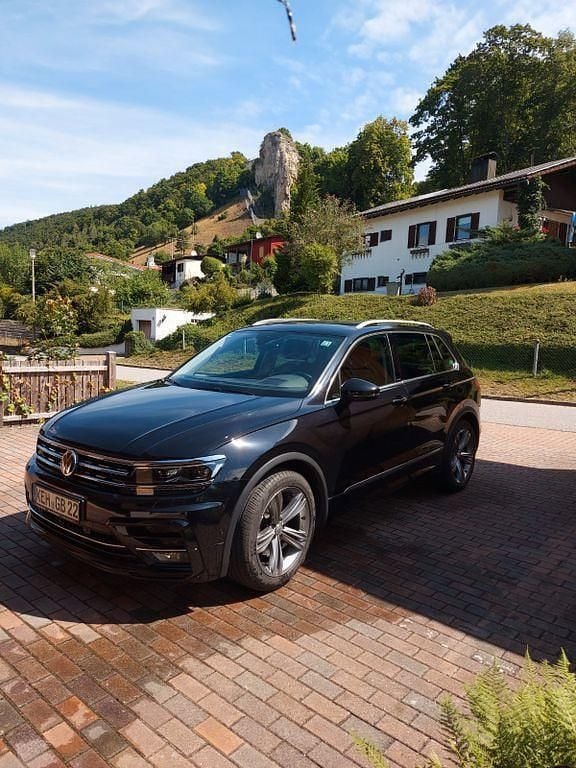 Schwarz Gebraucht 2020 VW Tiguan IQ Drive SUV | 27.500 € (Guter Preis) - Bild 1/1