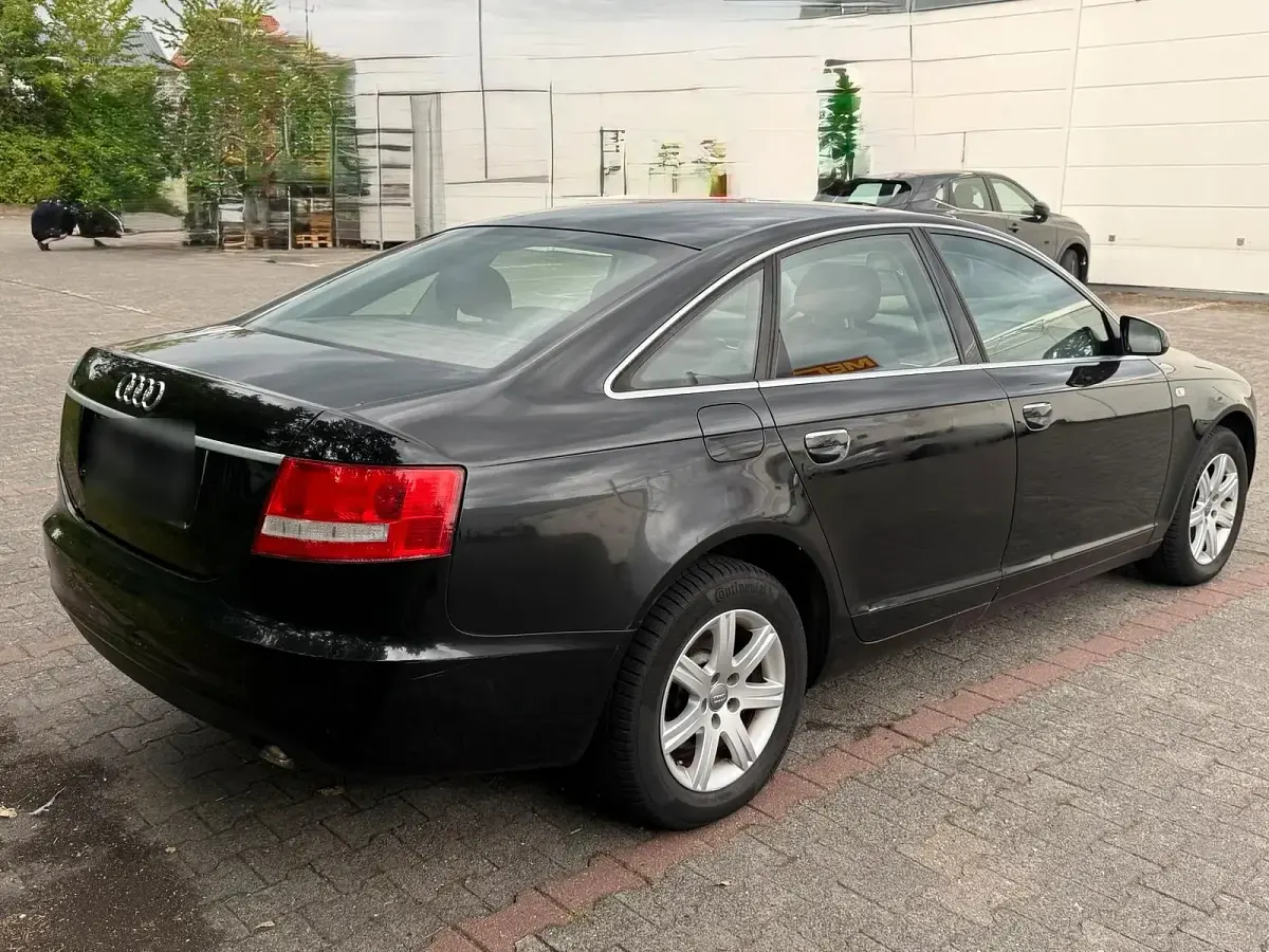 Gebraucht Audi A6 140 PS (102 kW) 2006 Schwarz Limousine