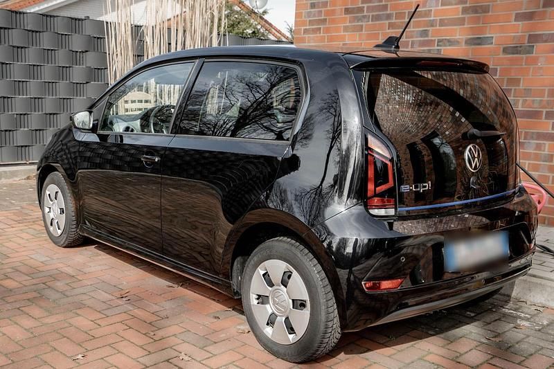 Brugt VW e-up! 44 kW (61 HK) 2021 Sort Hatchback