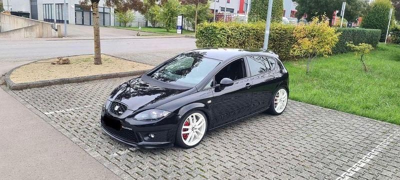 Schwarz Gebraucht 2011 Cupra Leon Limousine | 14.500 € (Etwas zu teuer) - Bild 1/3