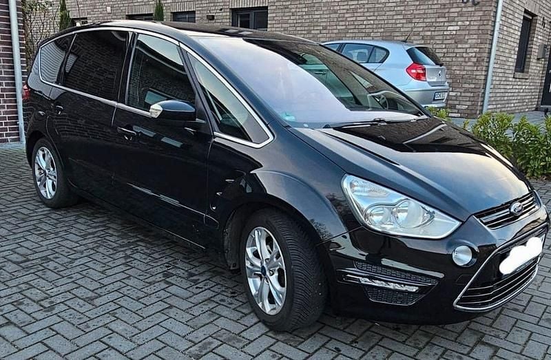 Gebraucht Ford S-MAX Titanium 163 PS (119 kW) 2011 Schwarz Van / Kleinbus