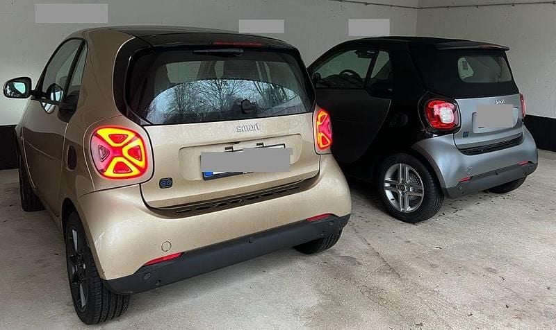 Gold Gebraucht 2021 Smart ForTwo Electric Drive Brabus Coupé | 10.999 € (Superpreis) - Bild 1/4