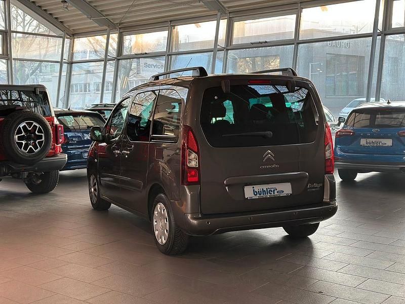 Gebraucht Citroën Berlingo SELECTION 110 PS (80 kW) 2017 Braun Van / Kleinbus