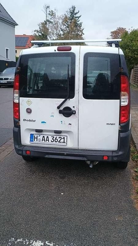 Gebraucht Fiat Doblò 84 PS (61 kW) 2010 Van / Kleinbus