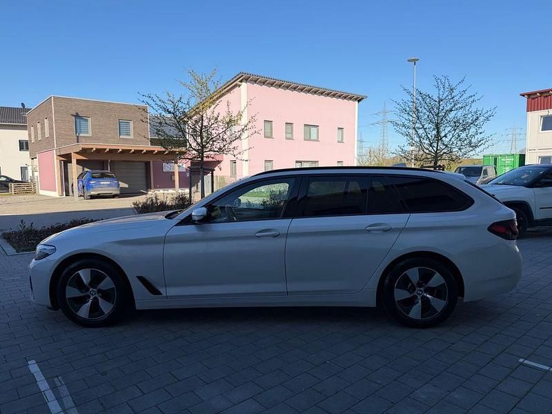 Gebraucht BMW 520 190 PS (139 kW) 2021 Weiß Kombi