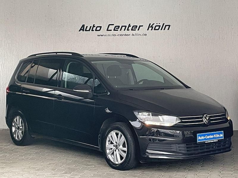 Gebraucht VW Touran 150 PS (110 kW) 2021 Deep black perleffekt Van / Kleinbus