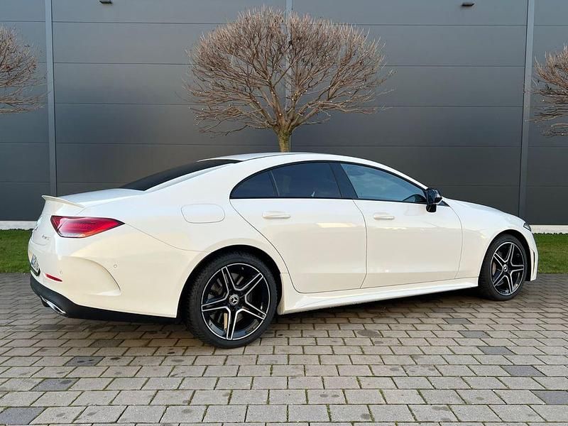 Gebraucht Mercedes CLS450 AMG line 367 PS (269 kW) 2023 Weiß Limousine