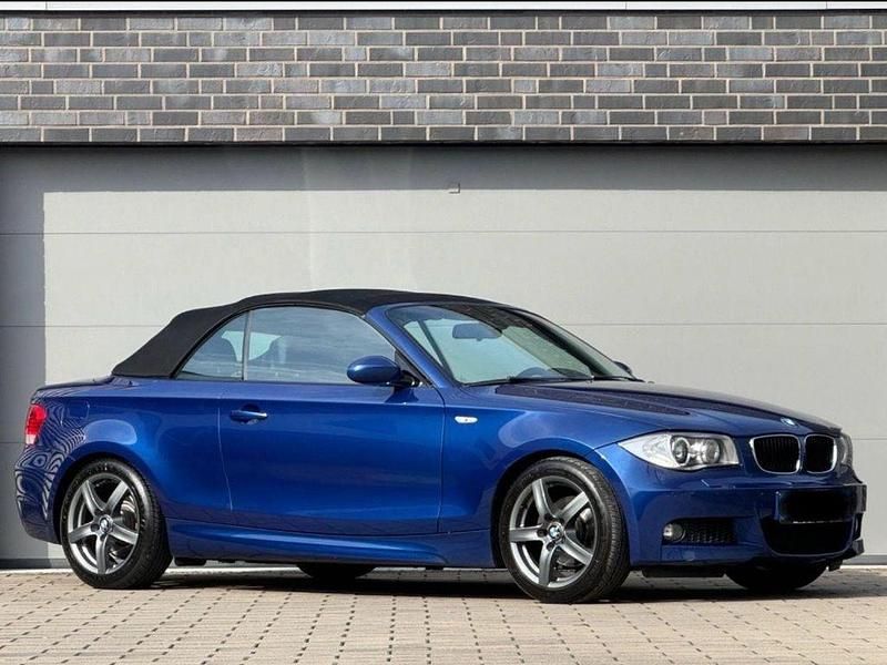 Blau Gebraucht 2009 BMW 120 Cabriolet M Sport Cabrio | 6.990 € (Fairer Preis) - Bild 1/4