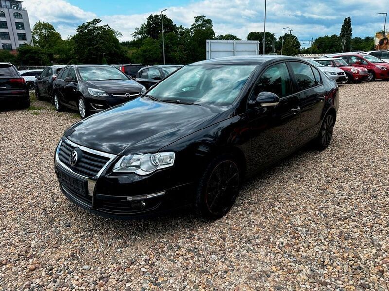 Schwarz Gebraucht 2006 VW Passat Comfortline Limousine | 1.950 € (Superpreis) - Bild 1/4