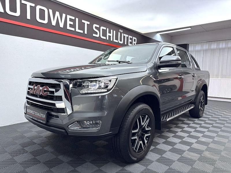 Gebraucht JAC JS8 204 PS (150 kW) 2023 Grau SUV