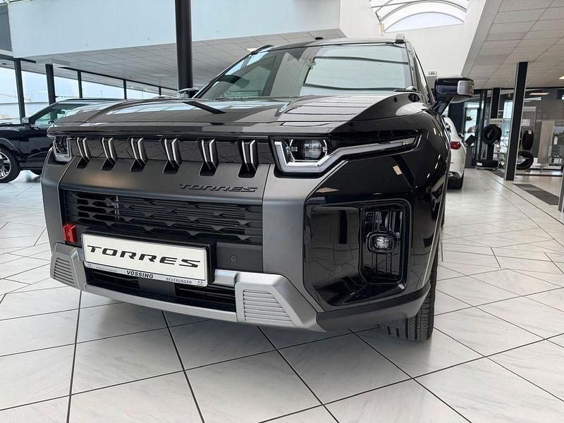 Neu KGM Torres 163 PS (119 kW) 2025 Space black SUV