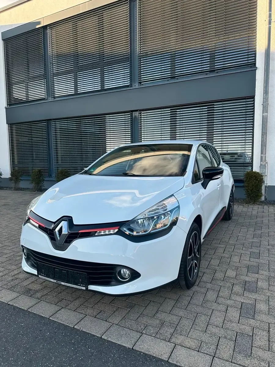 Gebraucht Renault Clio IV 73 PS (53 kW) 2015 Weiß Kleinwagen