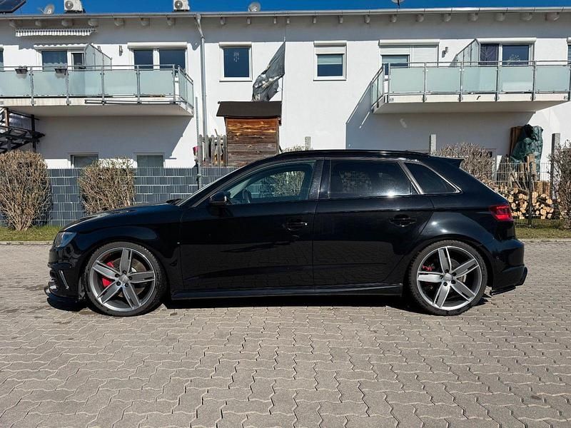 Gebraucht Audi S3 Ambiente 300 PS (220 kW) 2015 Schwarz Coupé