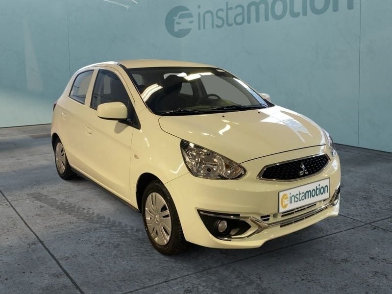 Gebraucht Mitsubishi Space Star Diamant Edition 71 PS (52 kW) 2019 Weiß Limousine