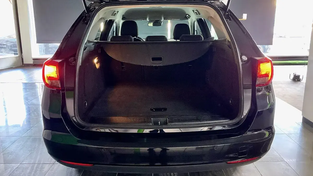 Gebraucht Opel Astra 122 PS (89 kW) 2021 Schwarz Kombi