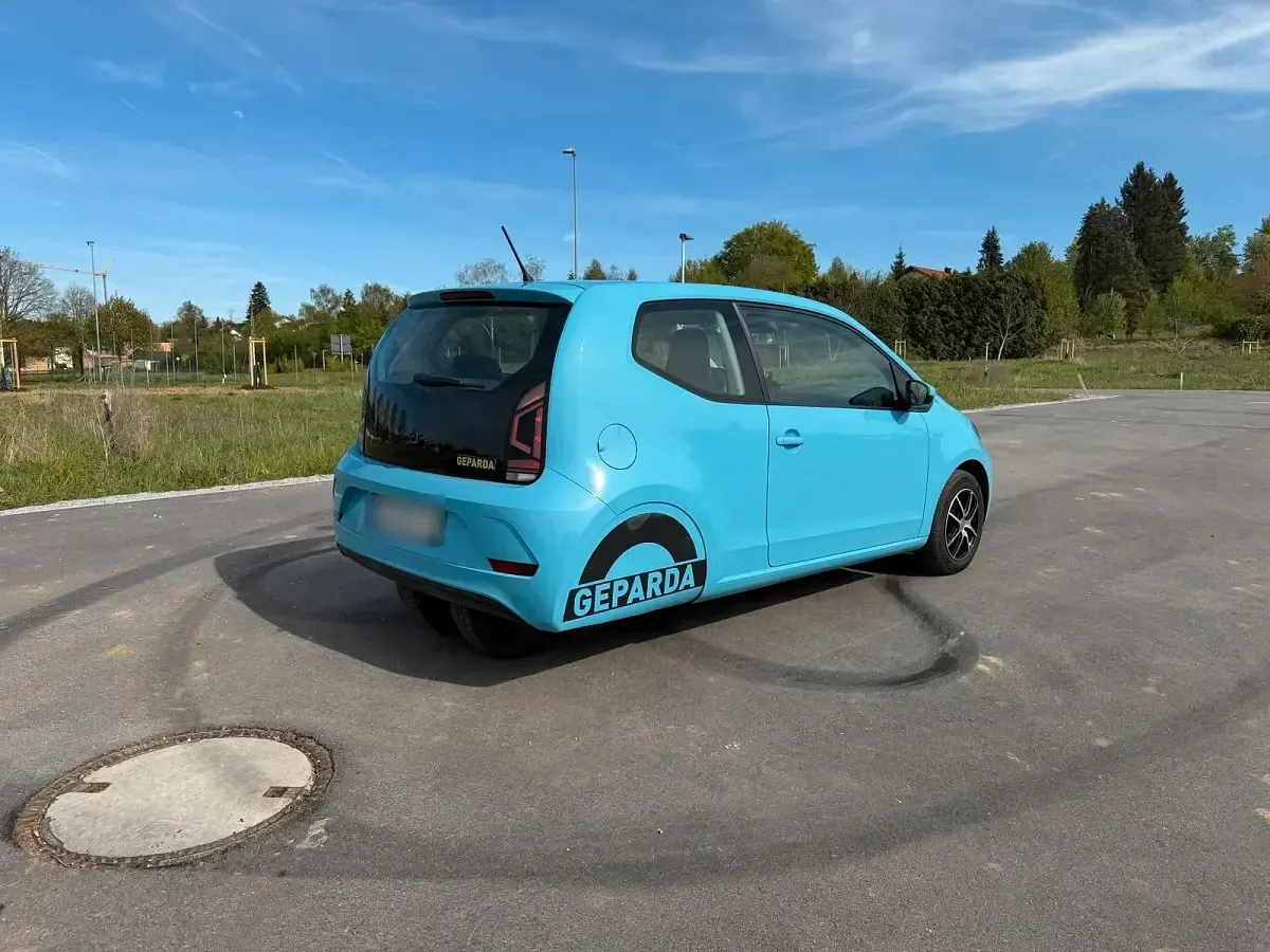 Gebraucht VW up! 20 PS (14 kW) 2023 Kleinwagen
