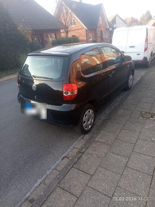 Gebraucht VW Fox 60 PS (44 kW) 2005 Schwarz Kleinwagen