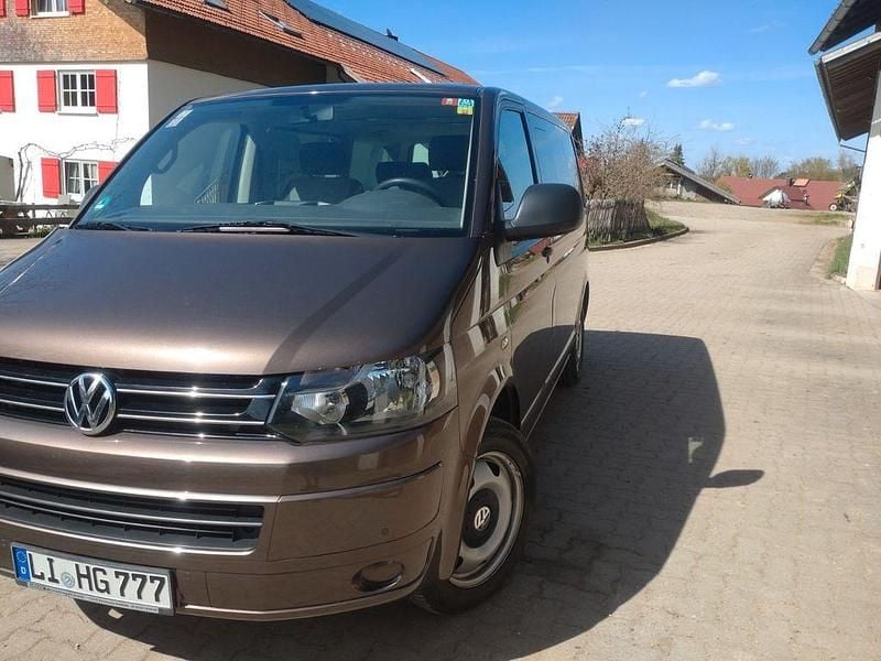 Second-hand VW T5 140 CP (102 kW) 2010 Maro Van