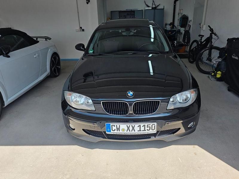 Schwarz Gebraucht 2007 BMW 118 Advantage Kleinwagen | 2.200 € (Superpreis) - Bild 1/4