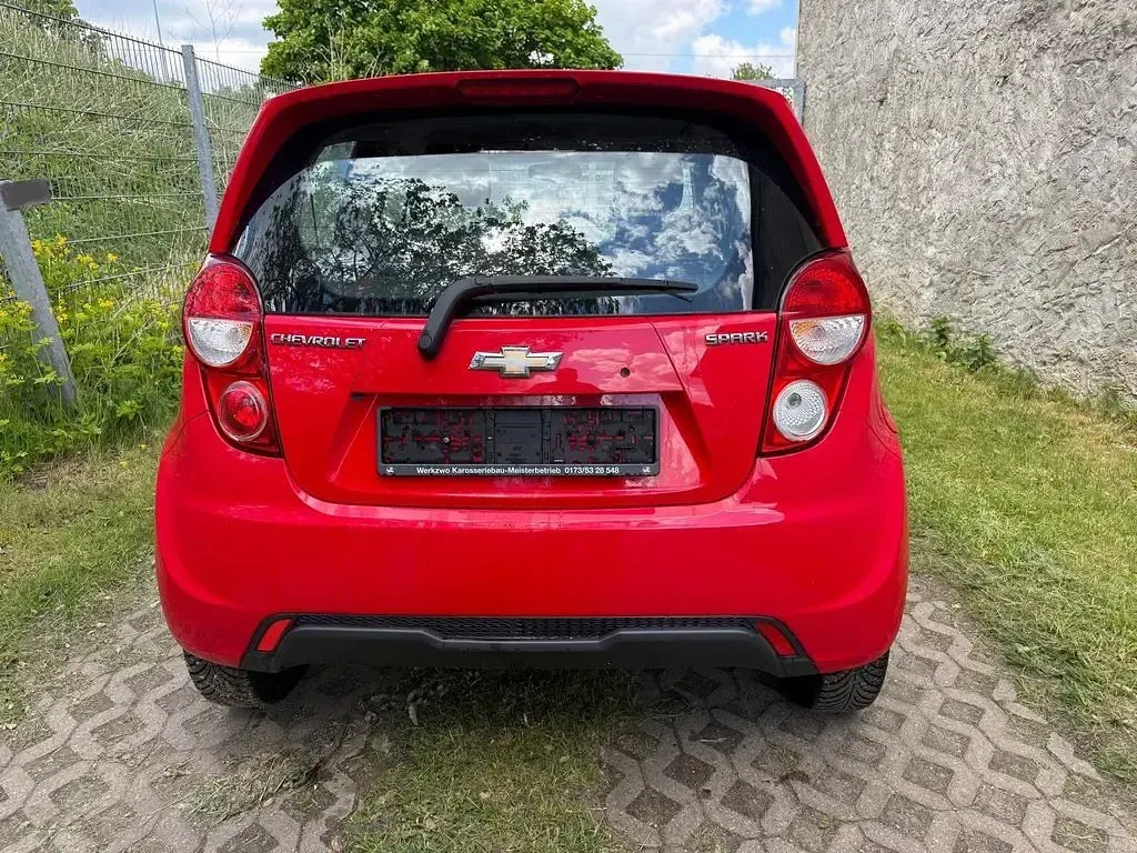Używany Chevrolet Spark LT 68 KM (50 kW) 2013 Czerwony Hatchback