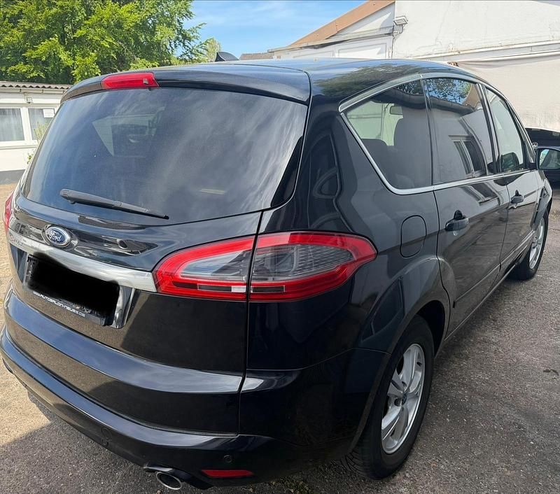 Second-hand Ford S-MAX Titanium 200 CP (147 kW) 2013 Negru Monovolum