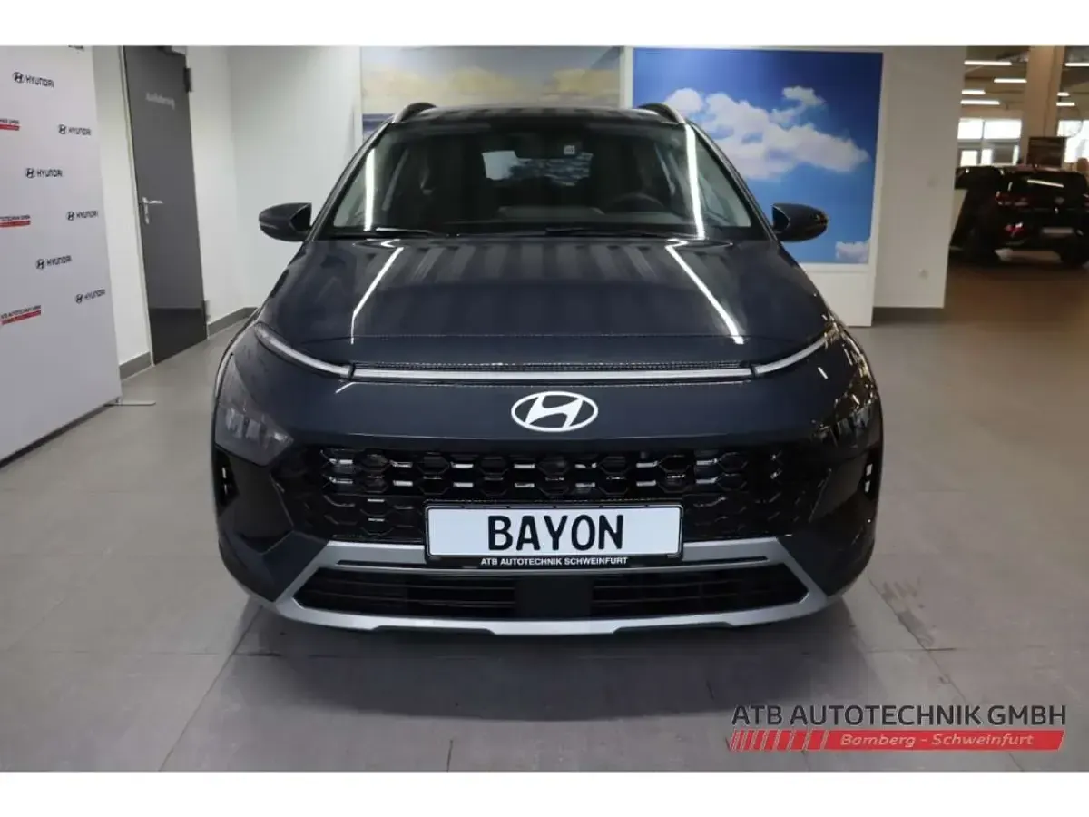 Gebraucht Hyundai Bayon Trend 90 PS (66 kW) 2016 Mineraleffekt (grau SUV