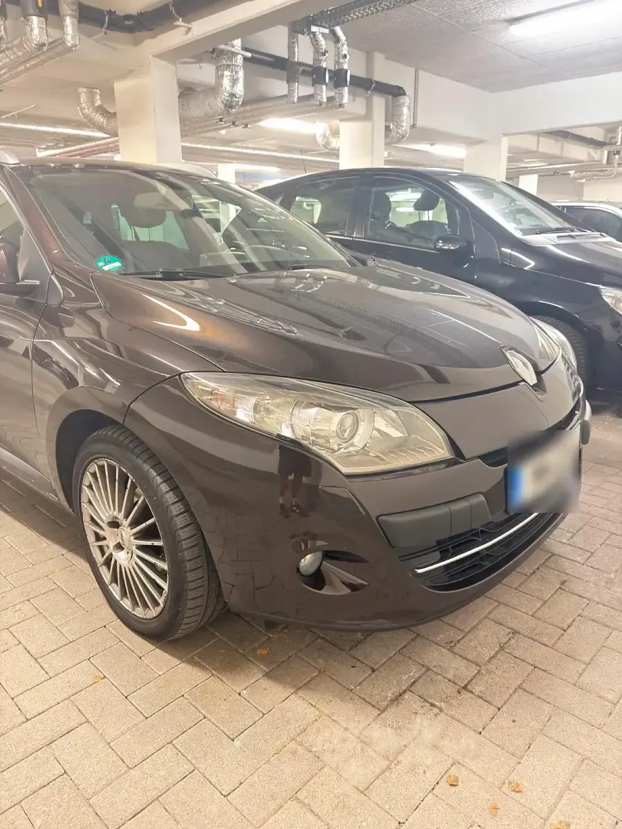 Gebraucht Renault Mégane GrandTour 130 PS (95 kW) 2011 Braun Kombi